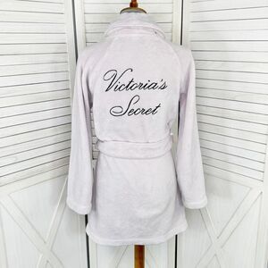 Victoria’s Secret Embroidered Plush Fleece Shortie Robe Lilac XS Small